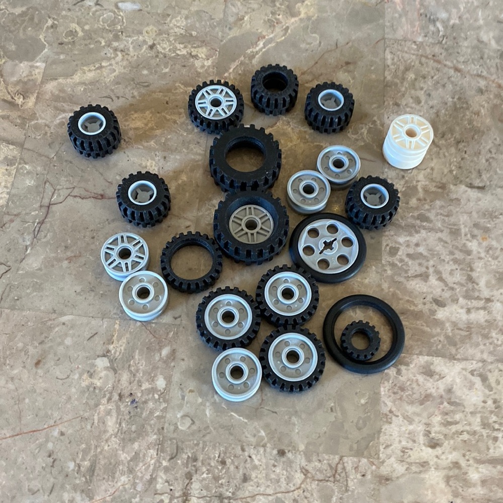 Lego Wheel pieces